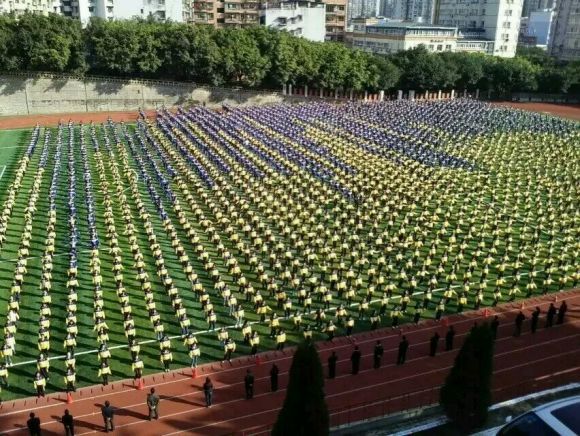 四川省内江市翔龙中学学校荣誉