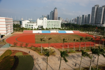 海口中学高考成绩学校连续六年在中考小学毕业测试中各项指标名列全市前茅