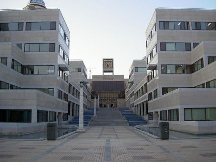 浦项科技大学