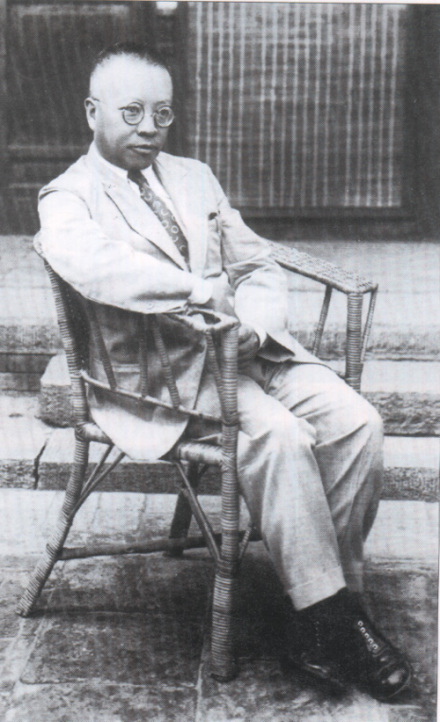 钱玄同主张一夫一妻旧社会文人嫖娼、纳妾都是平常事，钱先生从不嫖娼