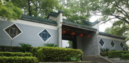 湖南大学外国语学院教学建设