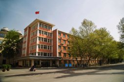 河北师范大学汇华学院办学规模汇华学院坐落于石家庄市西南高教区