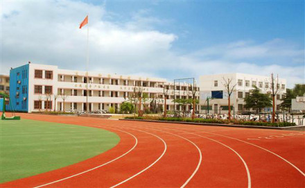 连云港市海宁中学学校分校区海宁本部校区创建于1987年