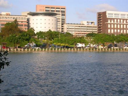 长庚大学校徽