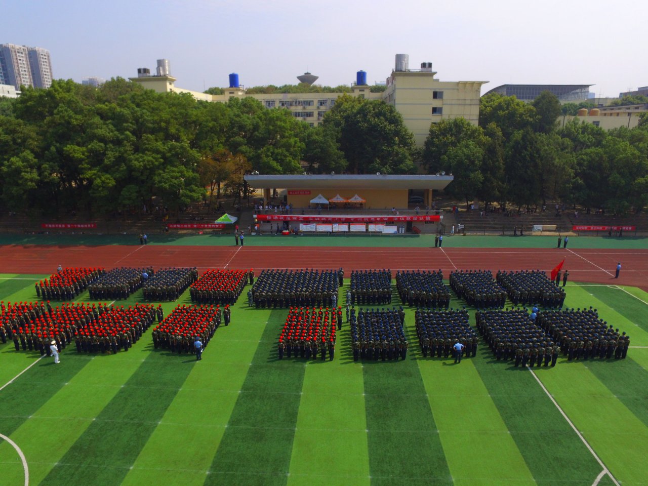 武汉工程大学邮电与信息工程学院硬件设施学校