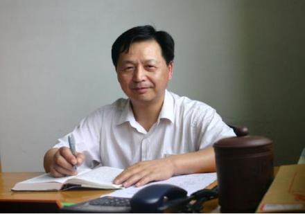中南大学文学与新闻传播学院知名教授