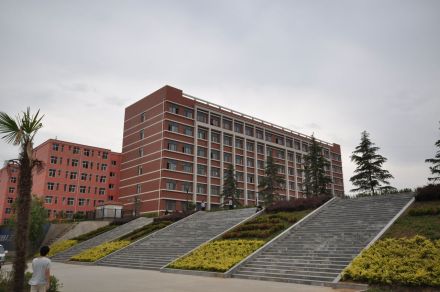 西安财经大学行知学院师资力量