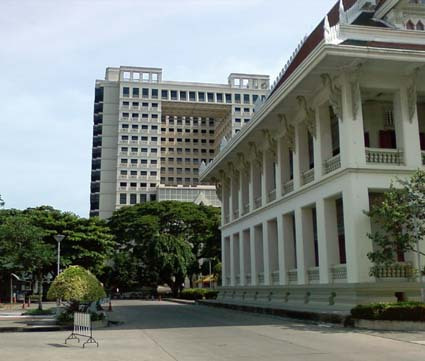 朱拉隆功大学文学院