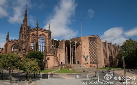 考文垂大学校内建筑校园位于考文垂市中心