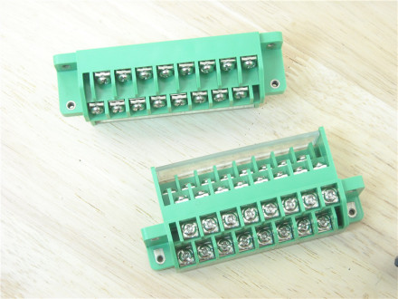 接线端子插拔式