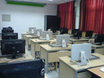 中国政法大学新闻与传播学院实验教学