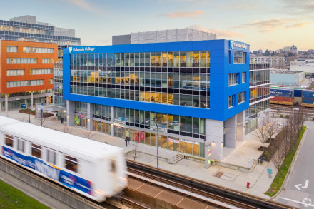 哥伦比亚学院办学条件