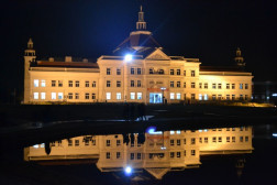 安徽外国语学院教学建设