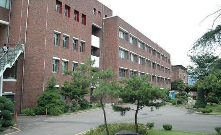 西原大学