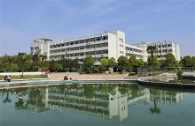 湖北工业大学教学建设