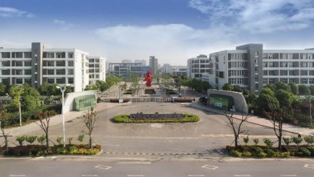 江苏省高邮中等专业学校办学规模