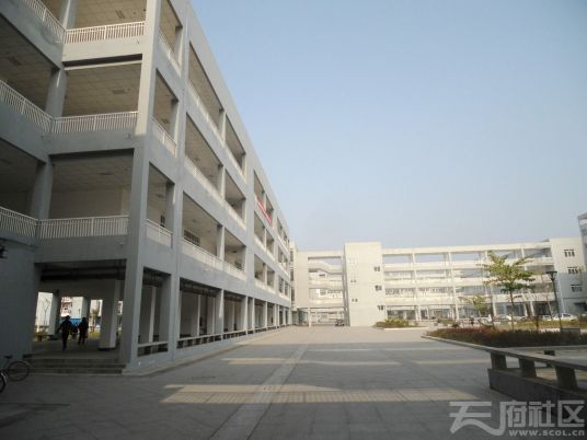 绵阳师范学院磨家校区校区风采