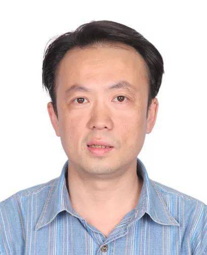 李景虹人物评价