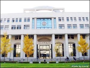 清华大学法学院杰出校友