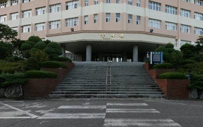 又石大学学校简介